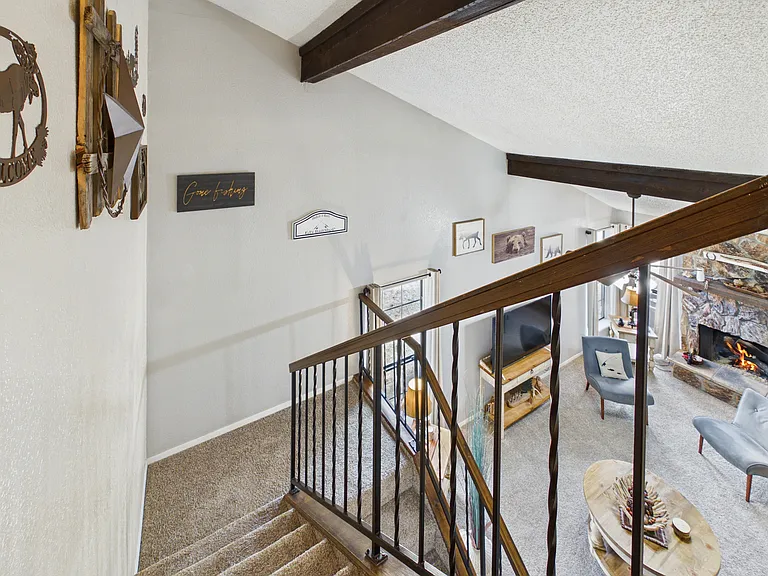 108 Niblic Ct #1 — Photo 27