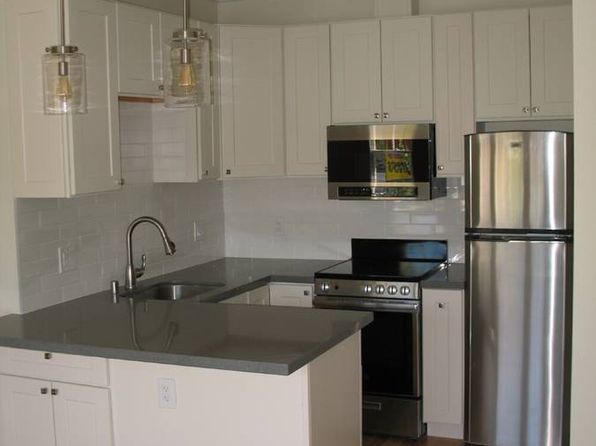 375 Grand Ave APT 102