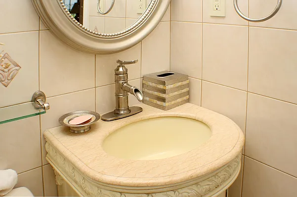 Sold by Fillmore | media 9