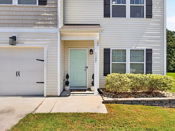 4th image of 127 Paige Stone Way