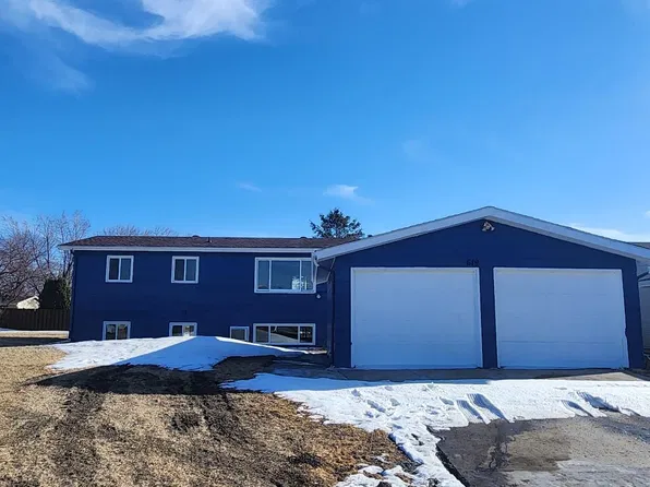 619 2nd Ave E, West Fargo, ND 58078