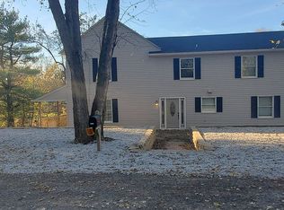 2012 Hoover Mill Rd, Manchester, MD 21102