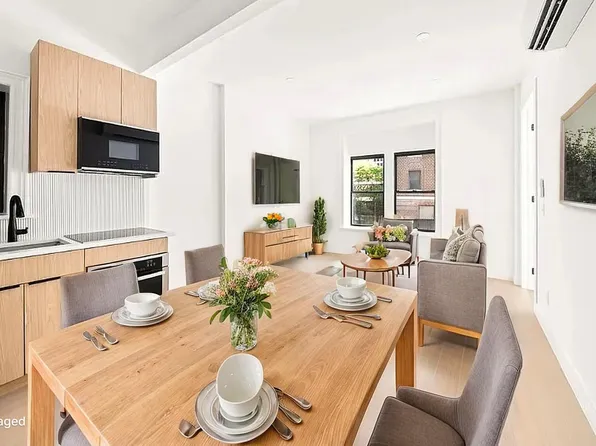 704 8th Avenue image 1 of 4