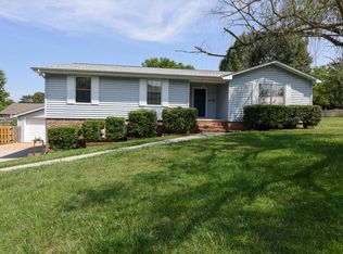 2311 Eva Jean Dr, Maryville, TN 37804