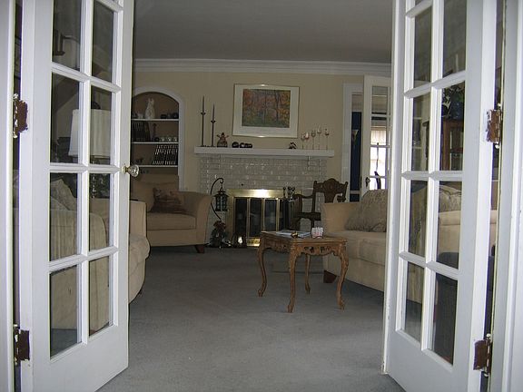 French doors from LR to den