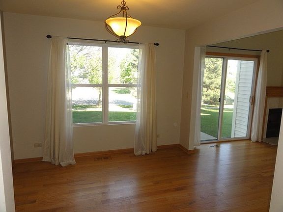 5th image of 16419 Francis Ct