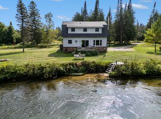 5477 Schultz Rd, Indian River, MI 49749