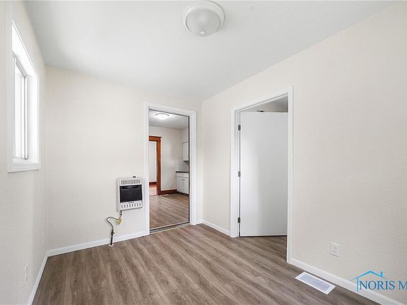 4th image of 230 W South St