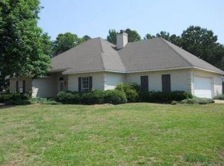 110 Eastside Dr, Brandon, MS 39047