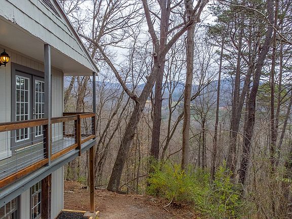 4th image of 308 Searcy Mountain Rd