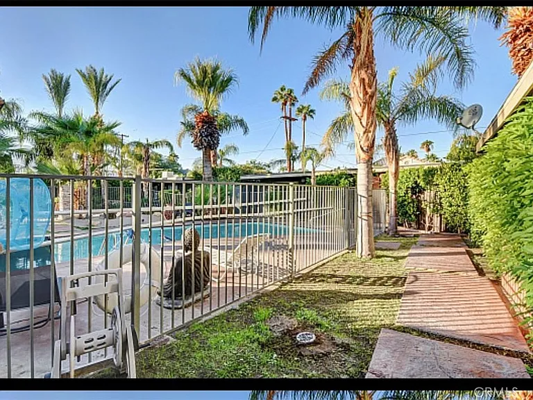 920 E Chuckwalla Rd — Photo 16