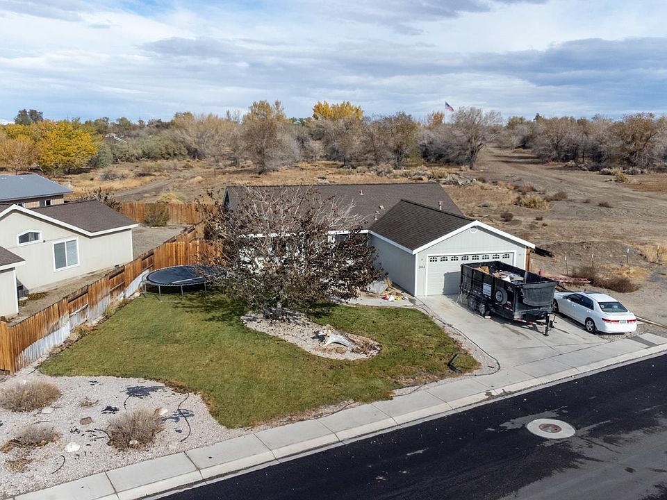 1st image of 2642 Blackbird Parkway