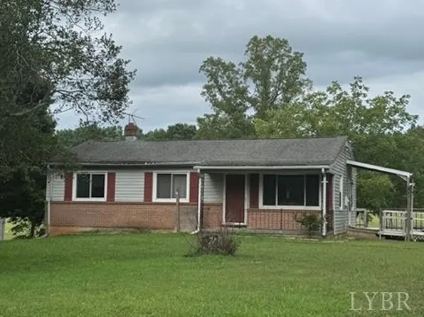 6111 Red House Rd, Appomattox, VA 24522
