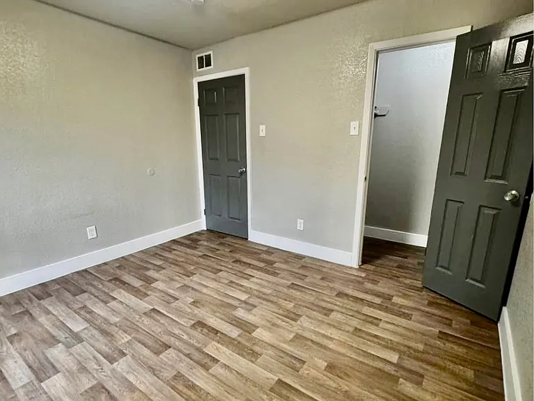 The Francisco Apartments — Photo 1