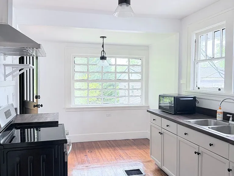 94 Louisiana Ave — Photo 8