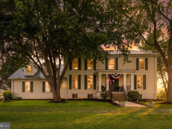 6801 Lake Pointe Dr, Mineral, VA 23117