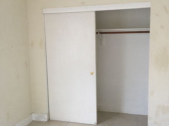 2nd image of 265 SW 7th St APT 2