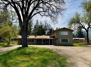 48963 River Park Rd #1-3, Oakhurst, CA 93644