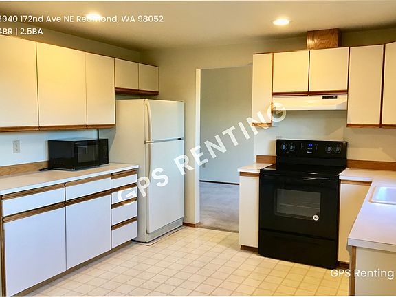 5th image of 3940 172nd Ave NE