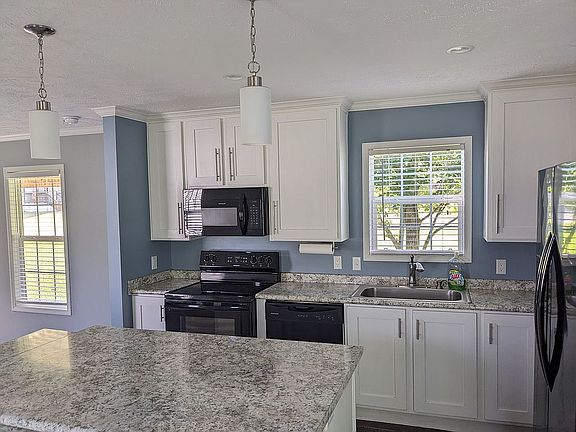 5th image of 87 Lee Road 953