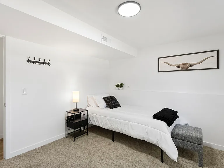 6770 Caballero Ave — Photo 16