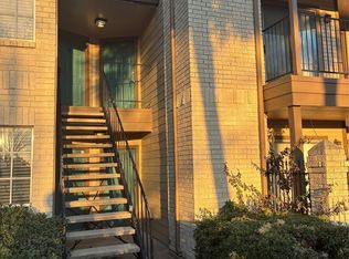 2121 Hepburn St APT 404, Houston, TX 77054
