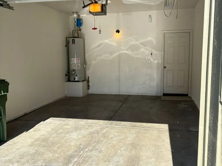 1119 Leaf Ln — Photo 25