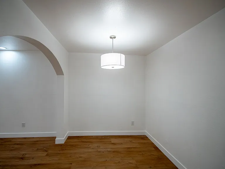 11035 Otsego St — Photo 19