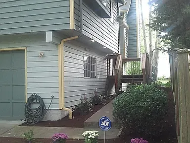 816 NE 92nd St — Photo 2