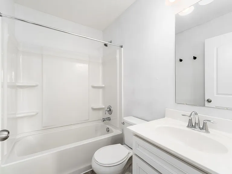 353 Laurel Creek St — Photo 33