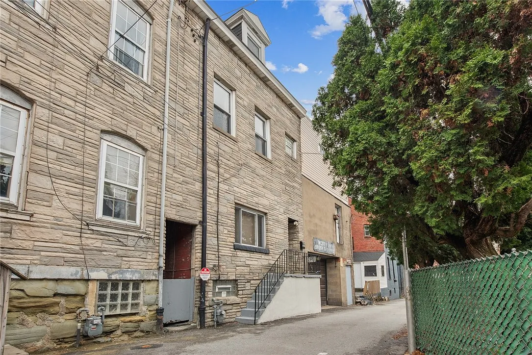 4106 Garden Way photo 1