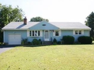 155 Colonese Rd, Fairfield, CT 06825