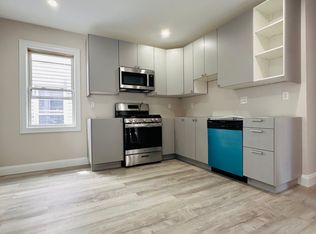 8 Wave Ave Floor 3, Dorchester, MA 02125