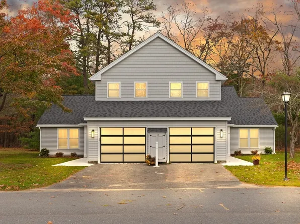 9 Barracks Rd, Hudson, MA 01749