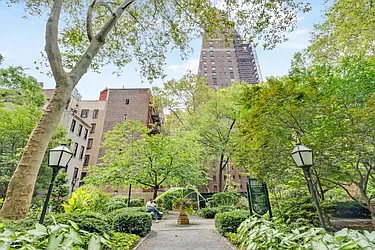 Rented by Level Group