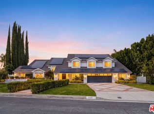 17437 Tarzana St, Encino, CA 91316