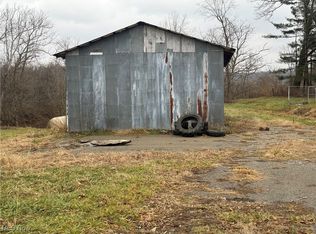 La Vona Dr, Zanesville, OH 43701