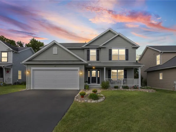 77 Rangers Ct, Rochester, NY 14612