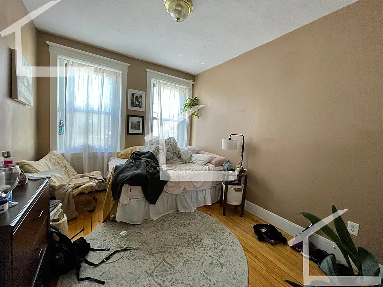 14 Glenville Ave #2 — Photo 3