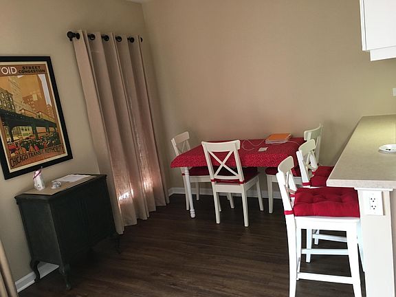 5th image of 1222 Chicago Ave APT 605