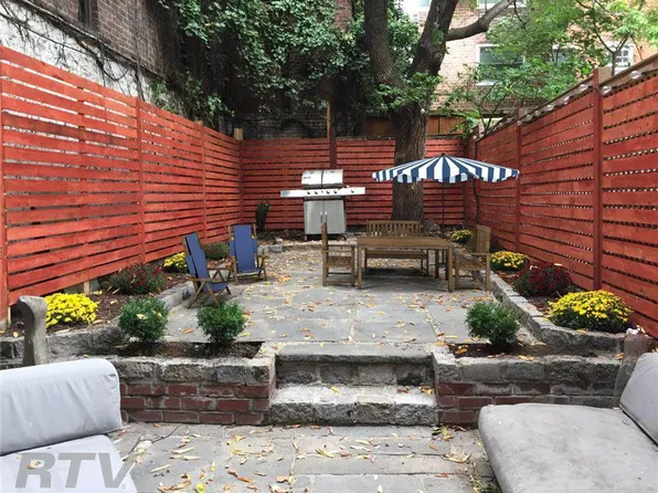 491 W 22nd St, New York, NY 10011