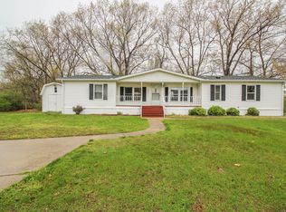 1244 Shiawassee River Rd, Three Rivers, MI 49093