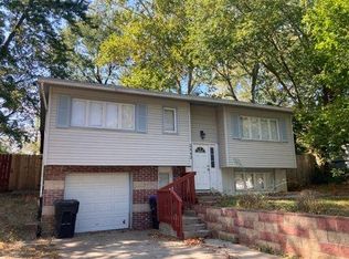 3443 SW Twilight Dr, Topeka, KS 66614