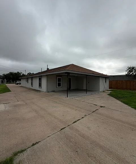 4304 W Rogers Rd — Photo 15