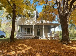 609 W 3rd St, Delavan, IL 61734