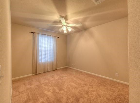 4th image of 19028 Leigh Ln