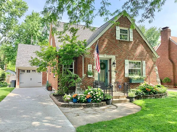 409 Orchard Dr, Oakwood, OH 45419