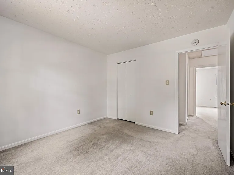 16 Meadowside Ct — Photo 30