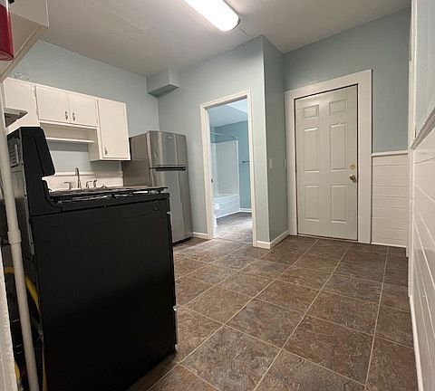 4th image of 417-419 McDonough St