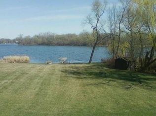 1400 W Medicine Lake Dr, Plymouth, MN 55441